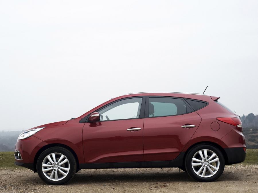  Hyundai ix35 2010 года  (UK) (фото 6 из 22)